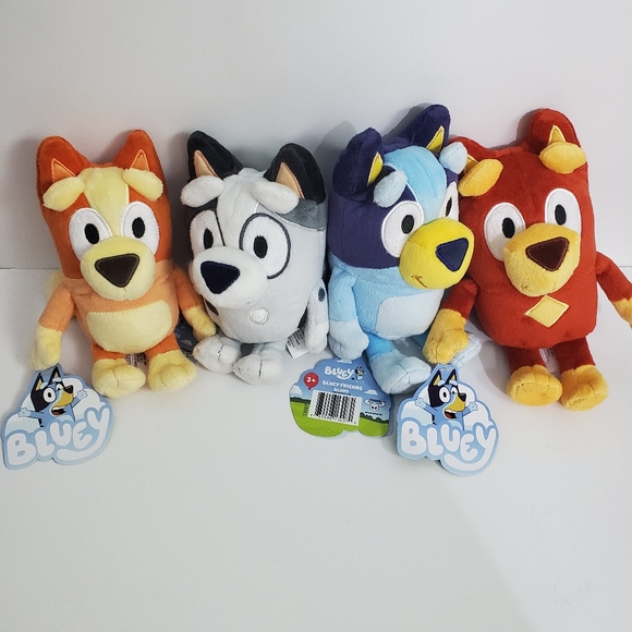 Bluey Friends: Bluey, Bingo, Muffin & Rusty Plush - Picture 2 of 6